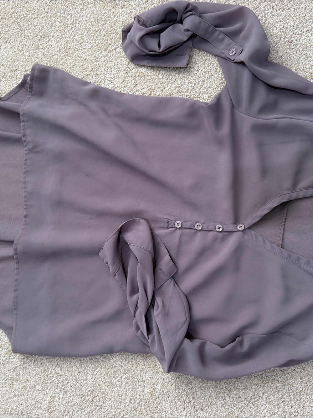 Woven V-Neck Button Front Women's Top in Dusty Mauve